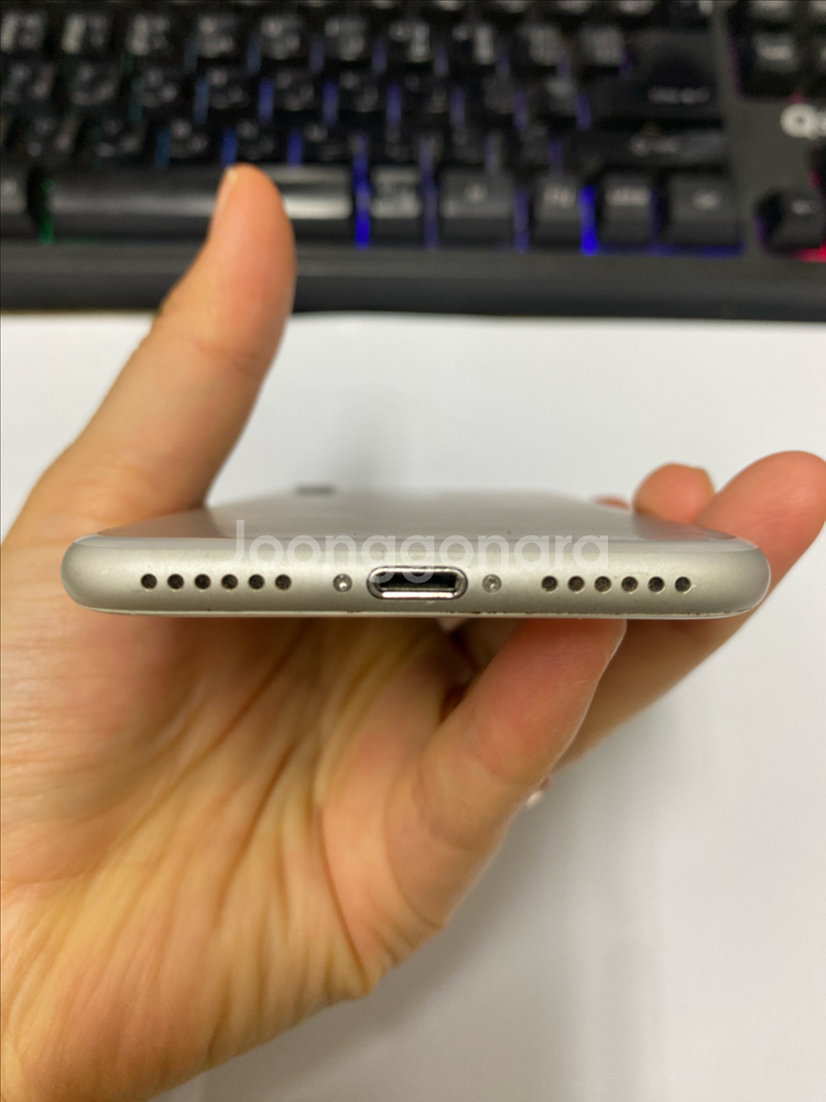 아이폰7 실버 A급 32GB 배터리90% 내용필독--5