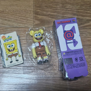 베어브릭 18탄 스폰지밥 피규어