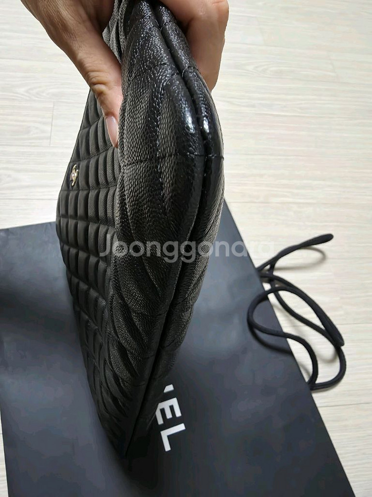 샤넬 캐비어 클러치 라지 블랙--3