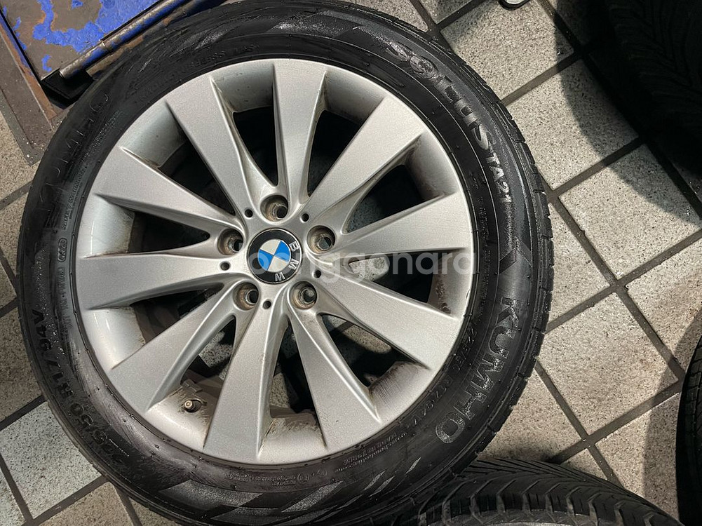 Bmw 17인치 휠타이어 한대분 저렴하게 판매합니다!--4