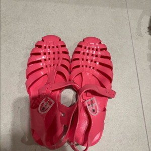 메듀즈 샌들