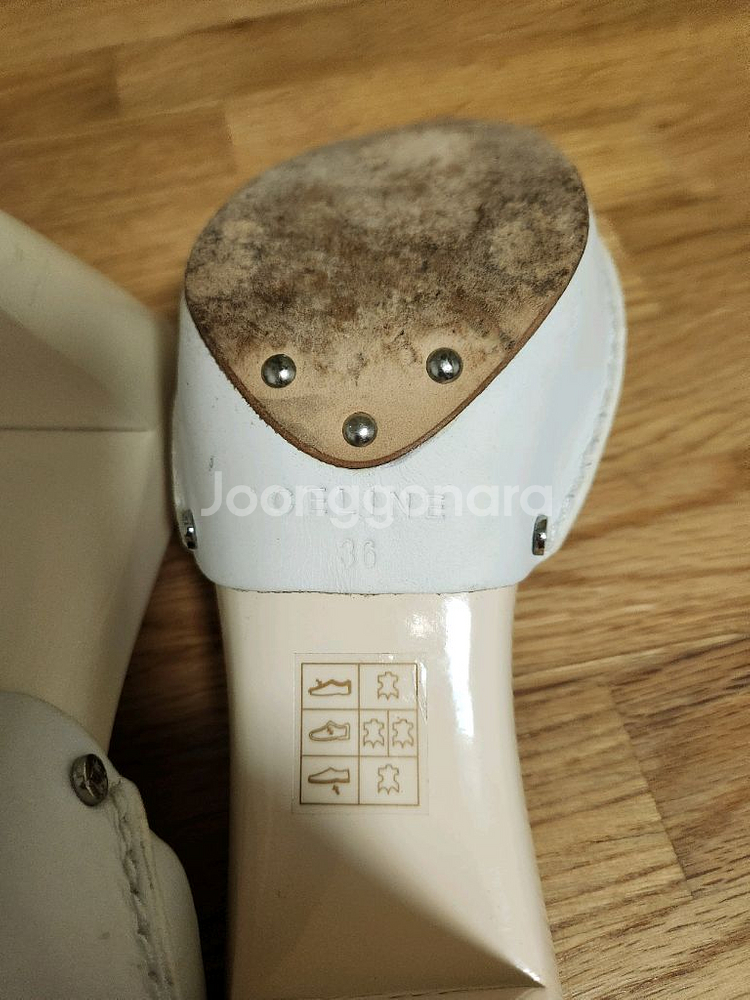 셀린느 구두판매합니다--3