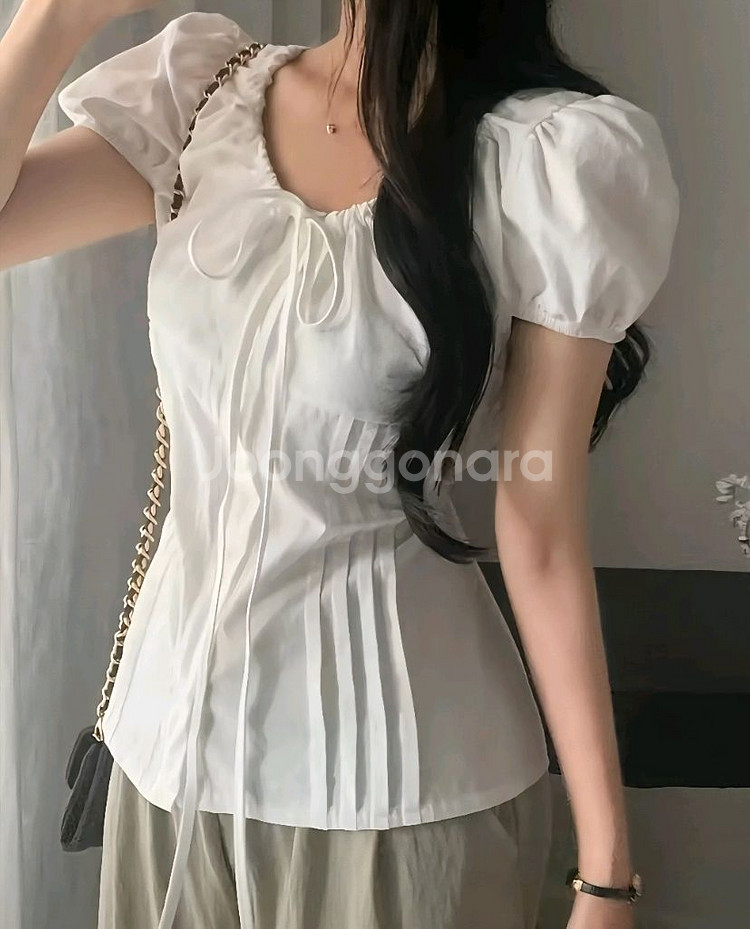 화이트 퍼프 블라우스.L사이즈.새상품.--2