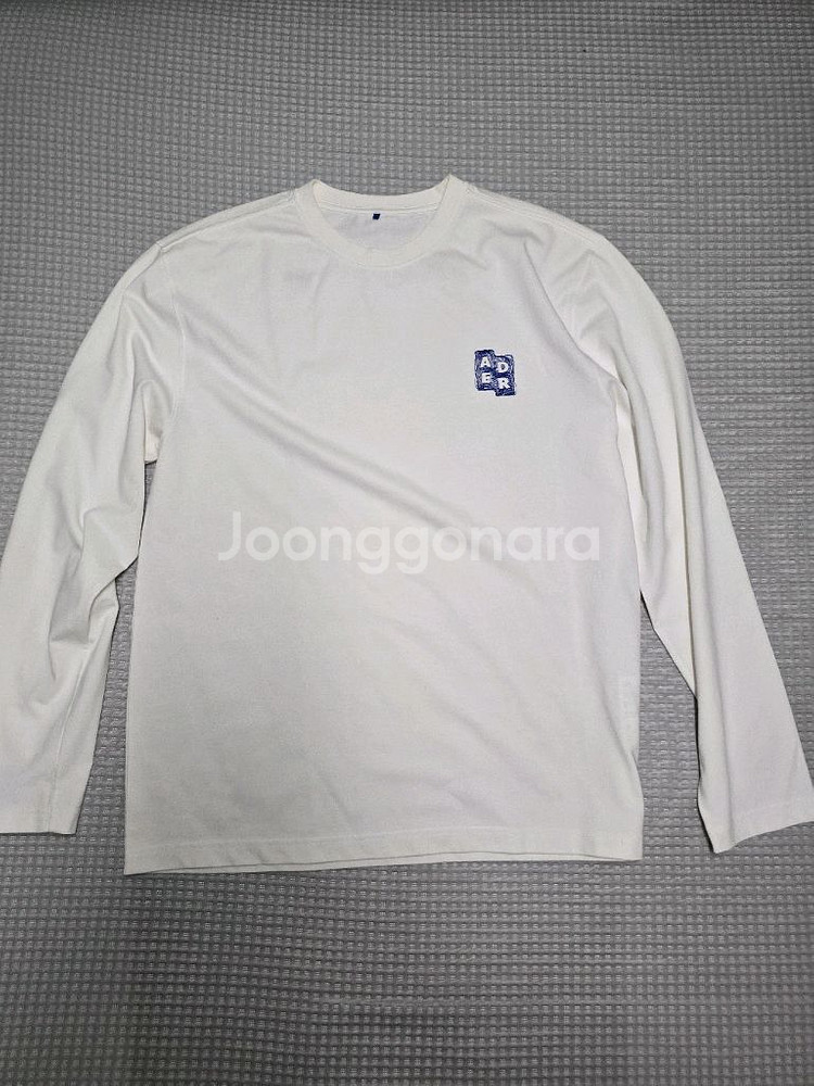 아더에러 롱슬리브 A1싸이즈--0
