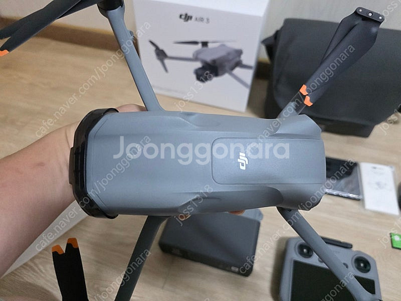 DJI 에어3 플라이 모어 콤보 (DJI RC2 조종기--8
