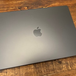 맥북프로16인치 m3 pro 18g 1테라