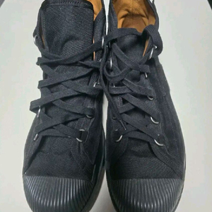 아크네 스튜디오 스니커즈 270