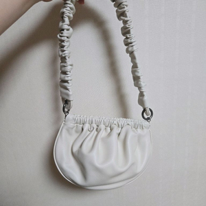 세이모온도 뇨끼백 아이보리