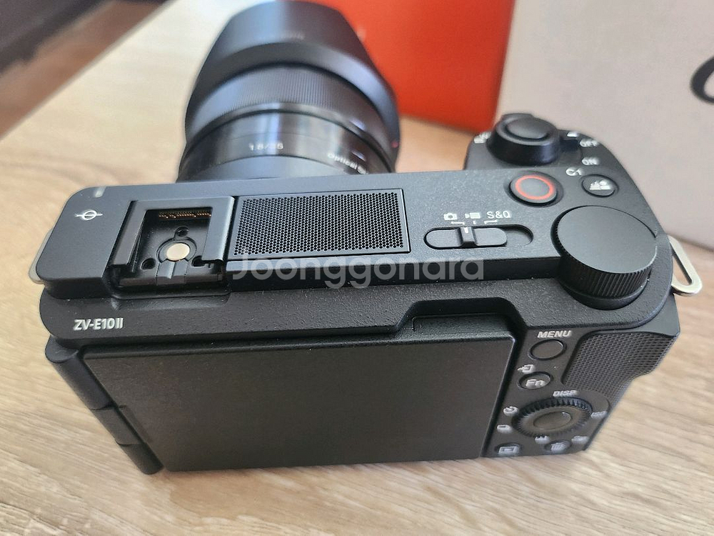 zv-e10m2k + sel35f18oss 박스 있음--1
