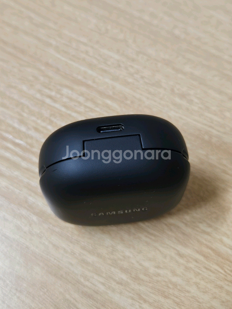 갤럭시 버즈2프로 그라파이트 충전본체 SM-R510--2
