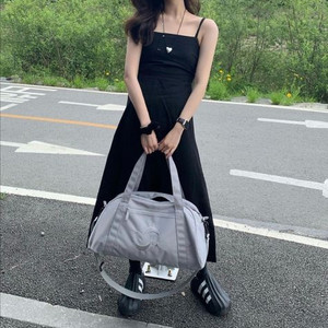 유니x커먼콜드 솔리드백