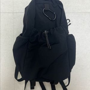 에메모가든 백팩 나일론 슬러브 블랙 075