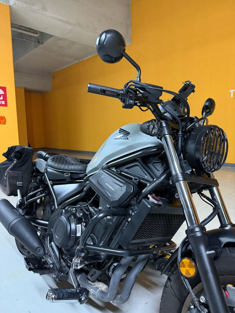 혼다 레블 500 판매합니다. 이미지