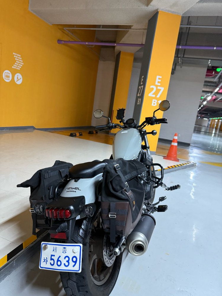 혼다 레블 500 판매합니다. 이미지