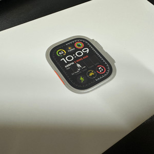 애플워치 울트라2 티타늄 49mm 판매합니다.