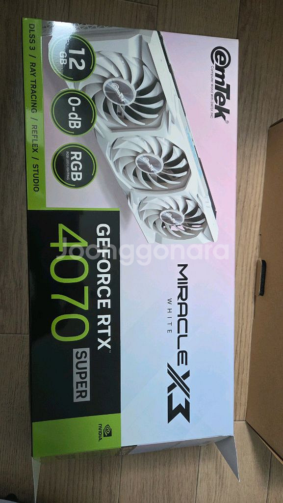 이엠텍 4070 Super Miracle White--0