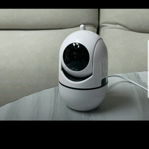 홈캠 CCTV 아이 노약자 반려동물 실시간 모니터링