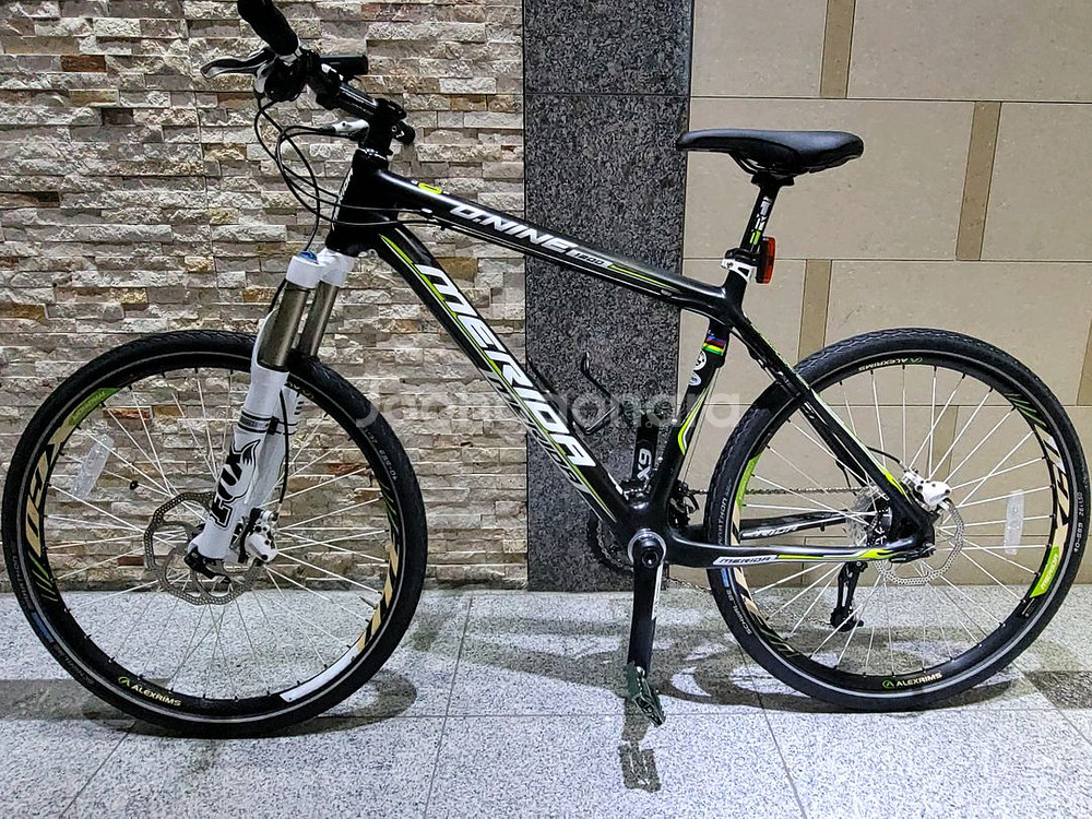 메리다 풀카본 10kg대 MTB 자전거 XT급 구동계--1