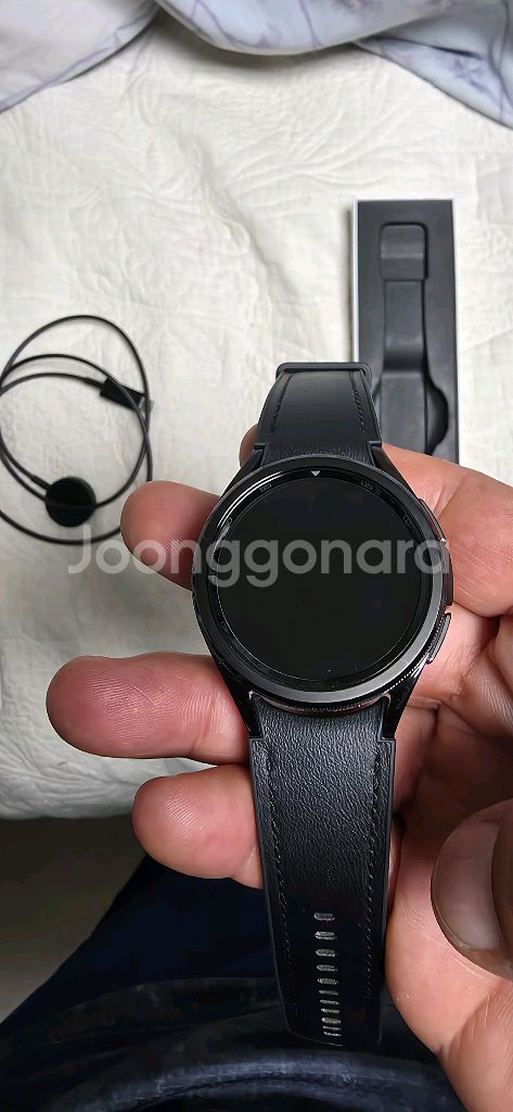 갤럭시 워치6 클래식 43mm 팝니다.--3