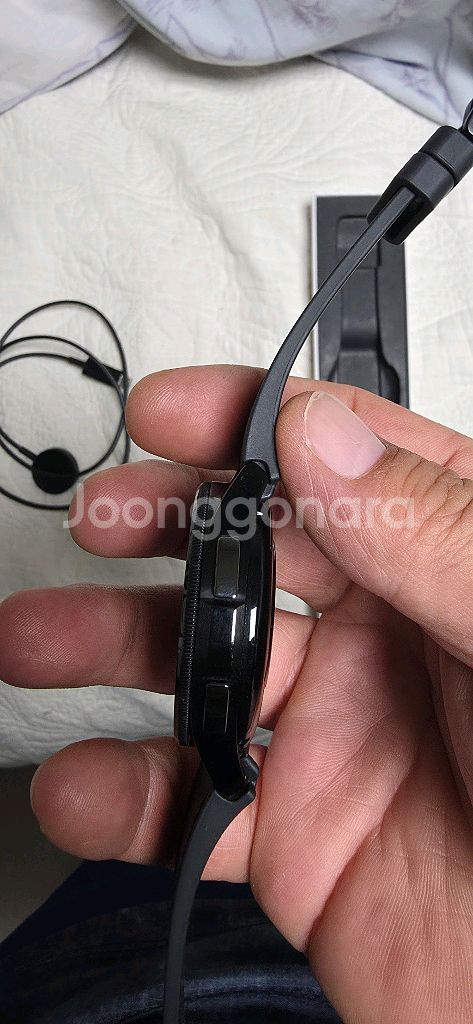 갤럭시 워치6 클래식 43mm 팝니다.--4