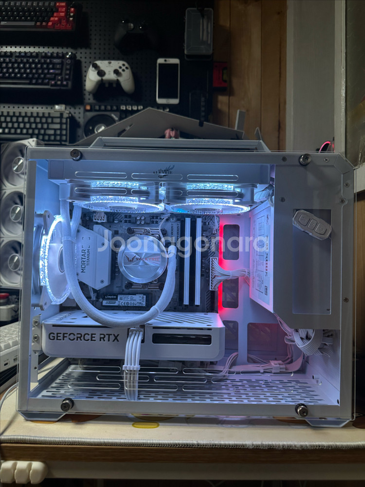 RTX5060 M-ATX 휴대형 컴퓨터본체 게이밍PC--1