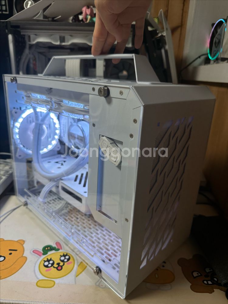 RTX5060 M-ATX 휴대형 컴퓨터본체 게이밍PC--4