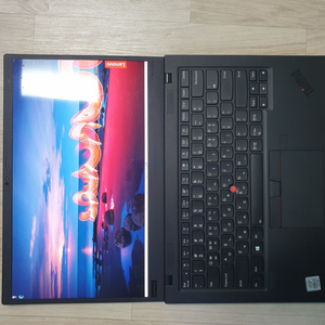 레노버 X1 Carbon 8세대 4K LTE 1kg 등