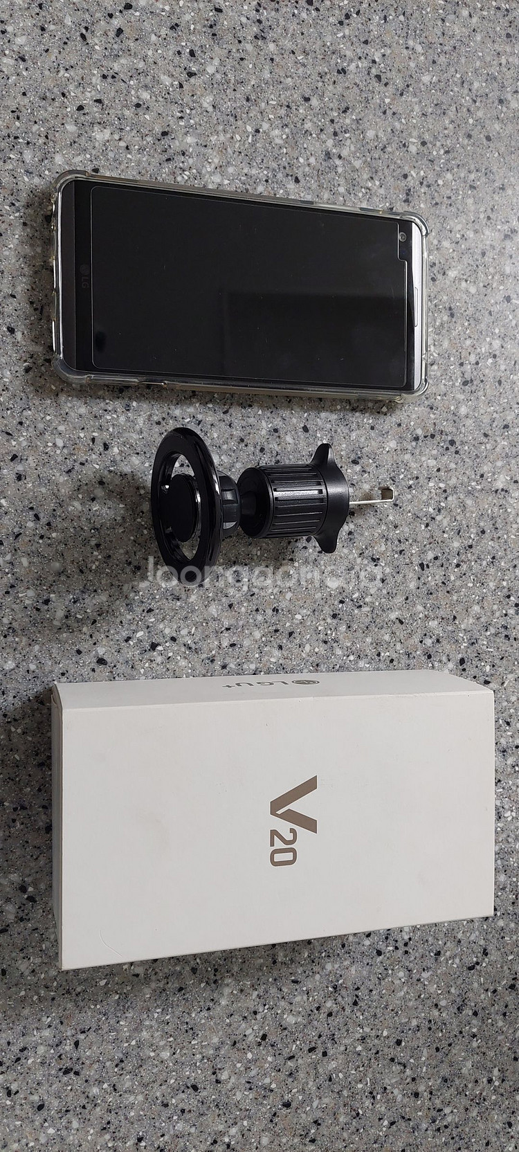 LG V20 + 추가배터리 + 차량용 마그넷 거치대--0