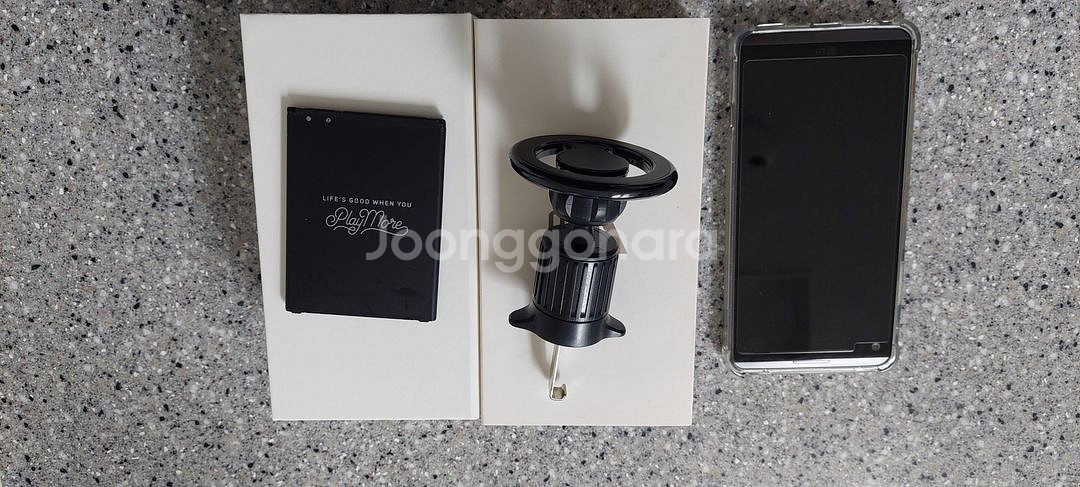 LG V20 + 추가배터리 + 차량용 마그넷 거치대--9