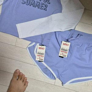 spao 스파오 크롭 래쉬가드 세트