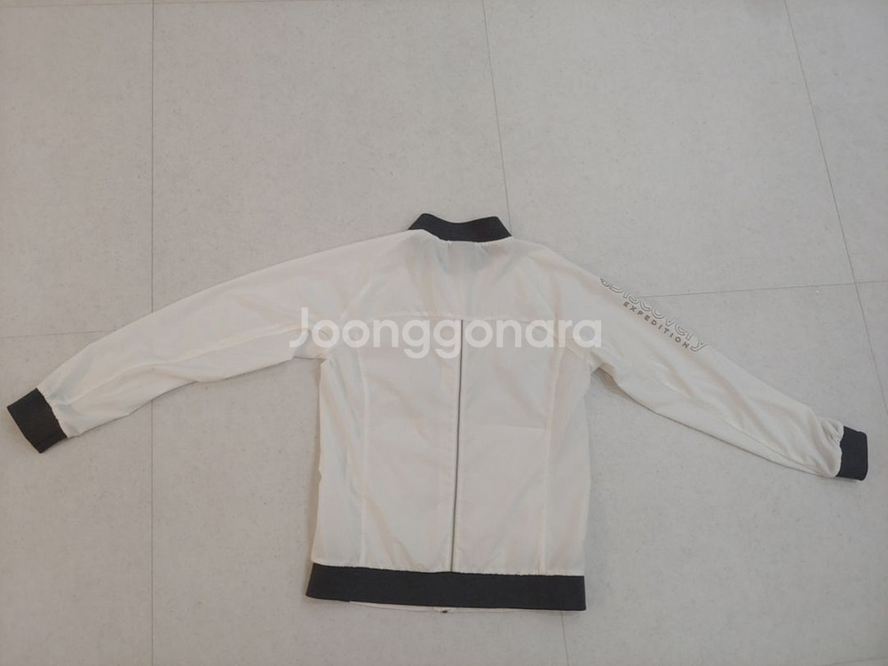 디스커버리 여성 바람막이--1