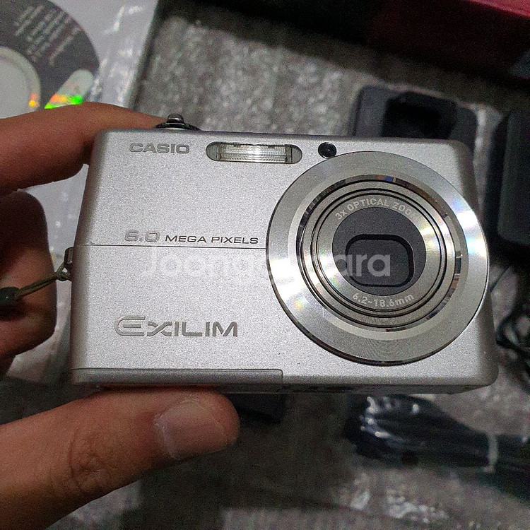 카시오 엑슬림 EX-Z600 디카--1