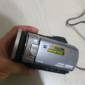 소니 핸디캠 DCR-SR85