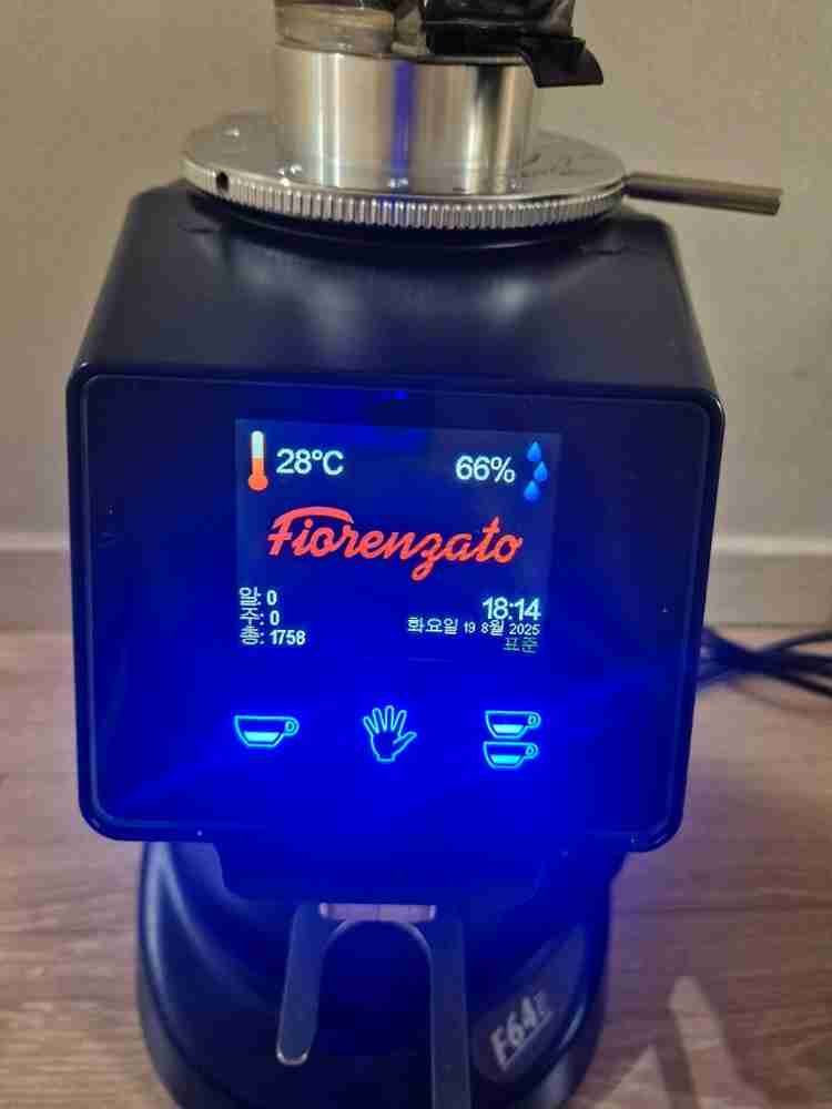 피오렌자또 F64e 그라인더(1700카운팅)--1