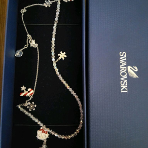 스와로브스키 산리오 헬로 키티 크리스탈 목걸이