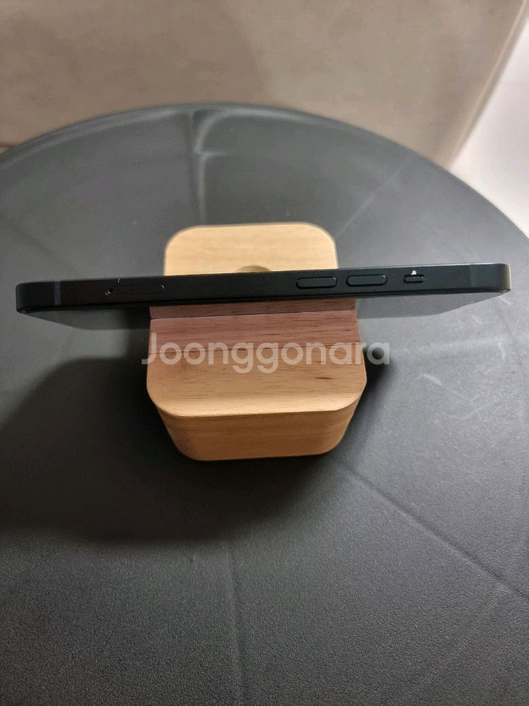 아이폰13 미드나이트 128g 판매합니다!--3