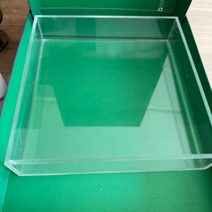 투명 아크릴 트레이 1개 3만원 2개 있어요