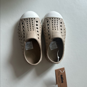 네이티브 제퍼슨 리틀키즈 새상품 c7 140
