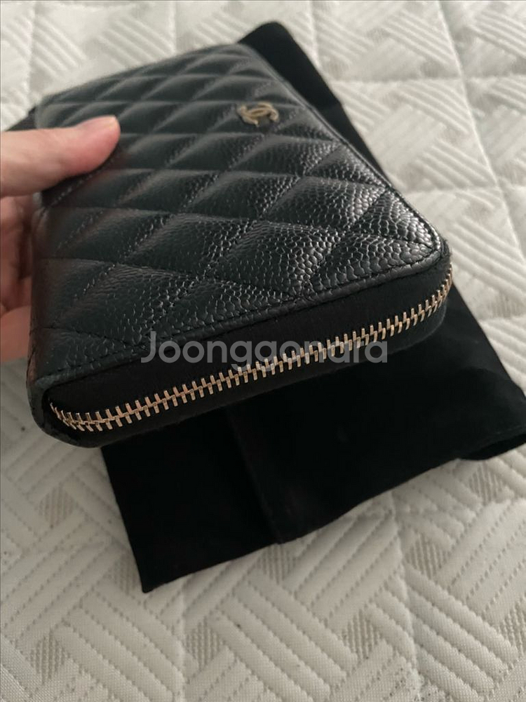 샤넬 캐비어 장지갑 블랙(지퍼)--2