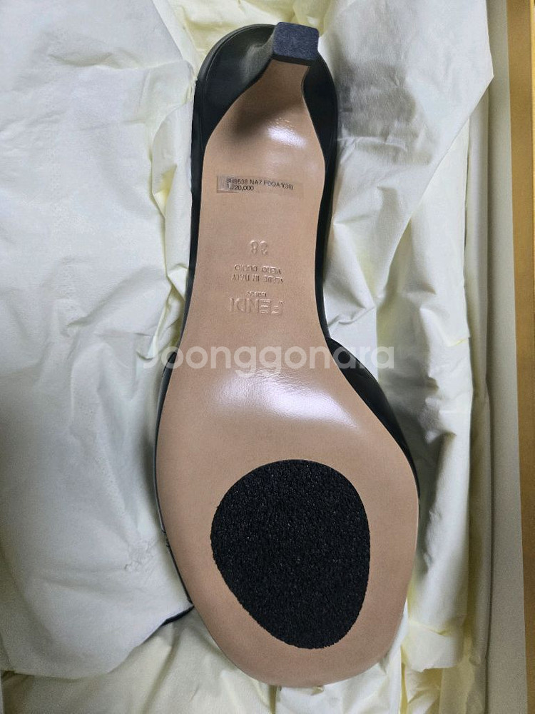 펜디(FENDI) 로마 힐 샌들 블랙 38사이즈--3