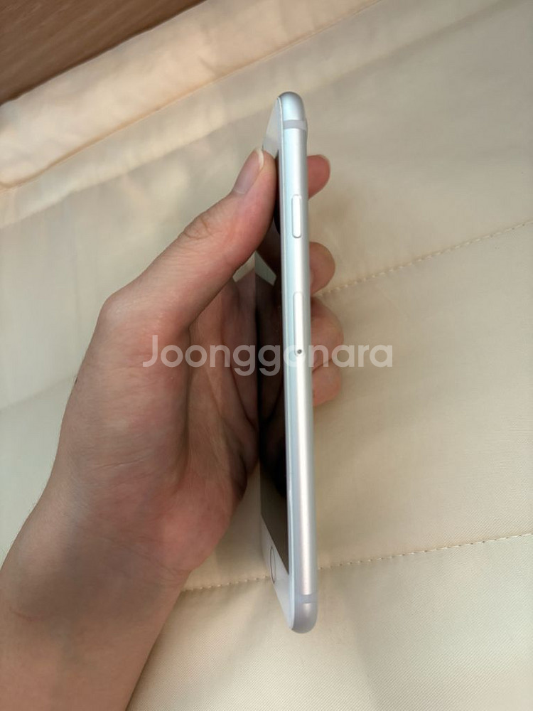 아이폰7 실버 128GB (배터리72%)--4