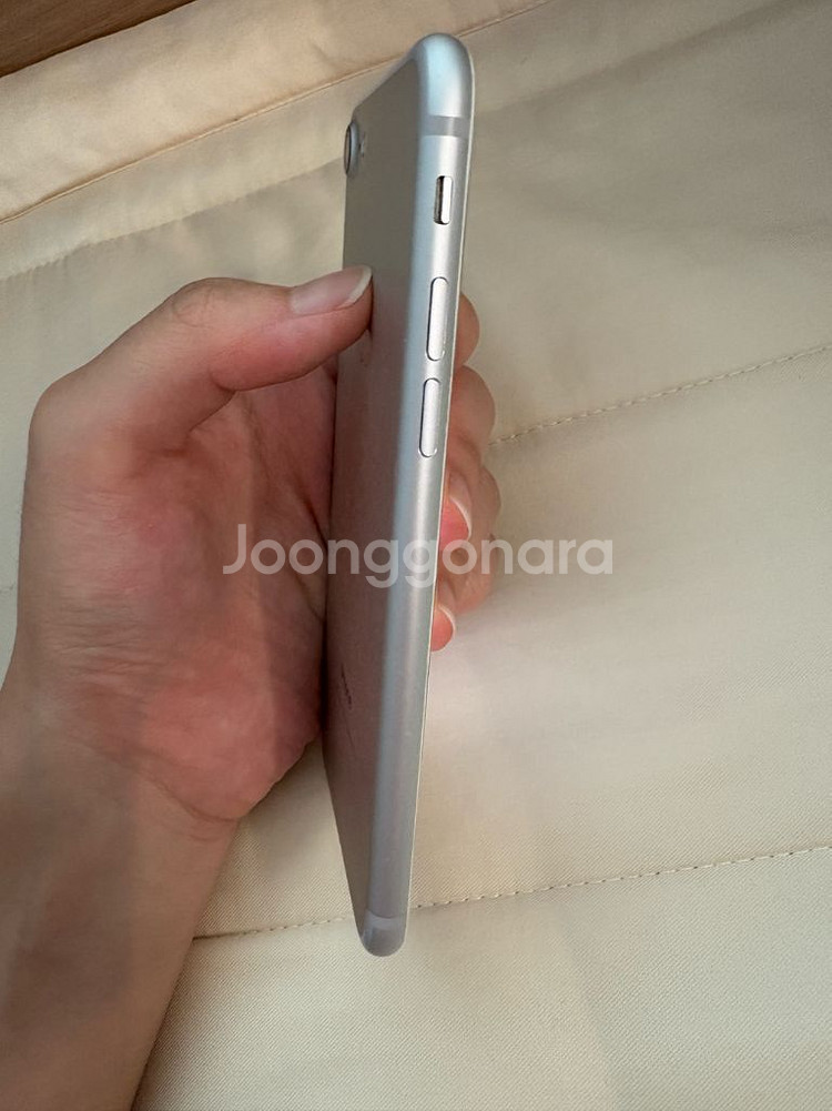 아이폰7 실버 128GB (배터리72%)--1
