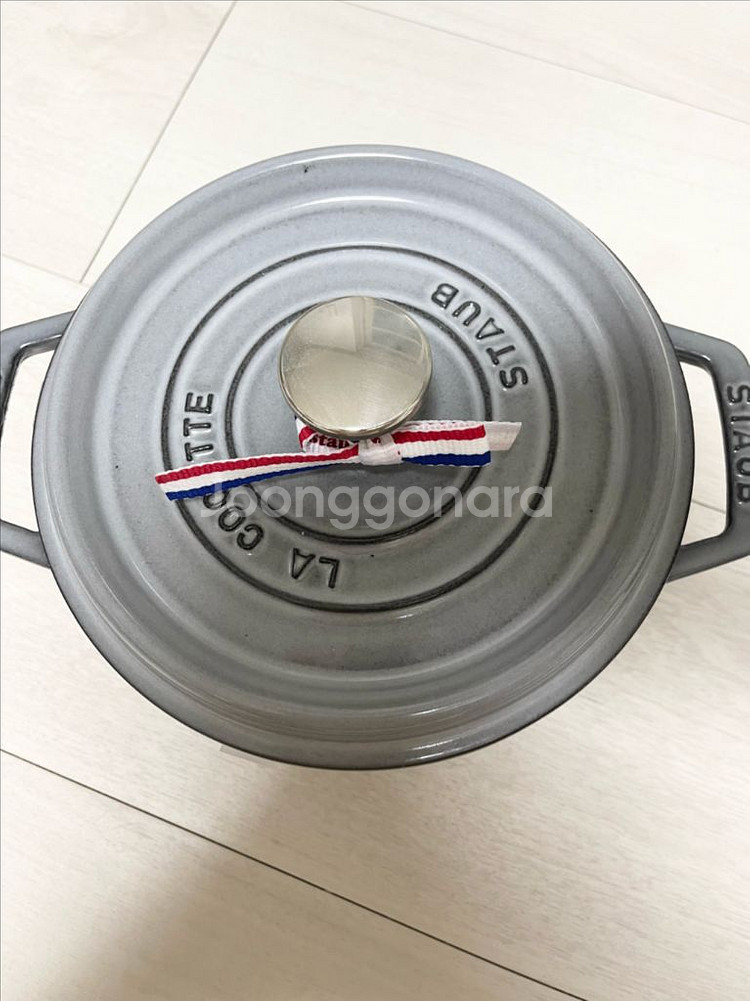 스타우브 원형 꼬꼬떼 18cm--1