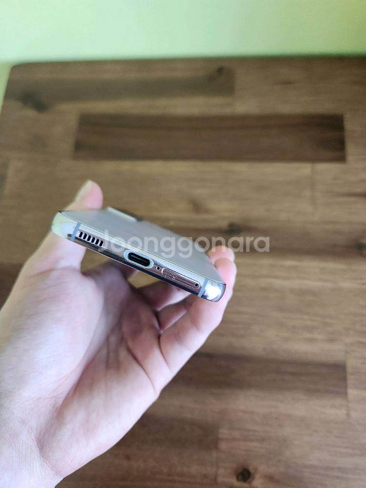 갤럭시s22 256gb 판매합니다--4