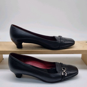 페라가모 여성로우힐5.5 225 굽3.5