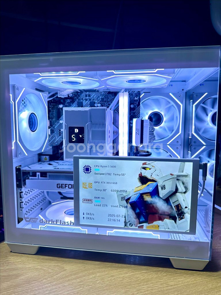 데스크탑 PC 컴퓨터 팝니다. 게이밍·영상편집·화이트--2