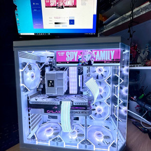 데스크탑 PC 컴퓨터 팝니다. 게이밍·영상편집·화이트