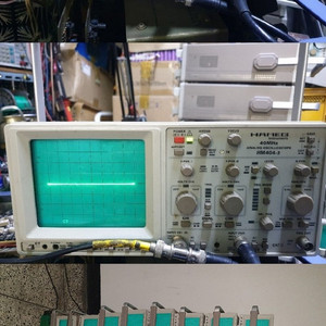 OSCILLOSCOPE HM404-2