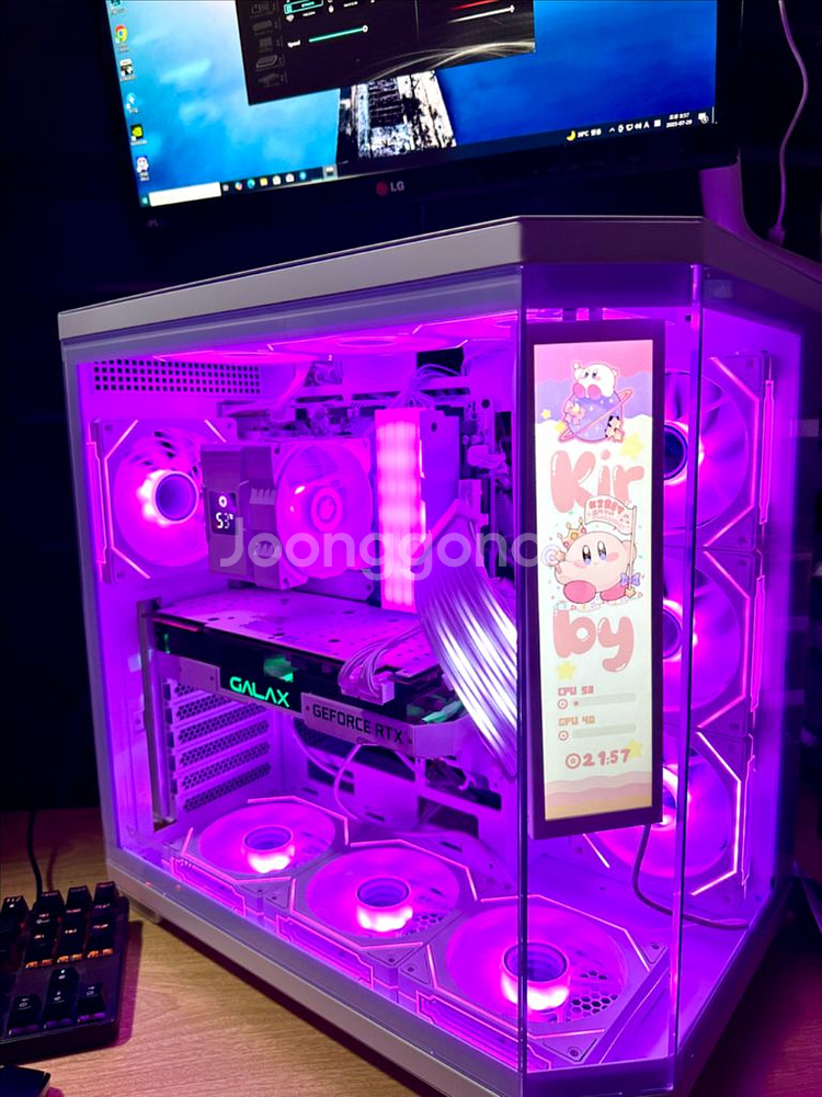 데스크탑 PC 컴퓨터 팝니다. 게이밍·영상편집·화이트--3