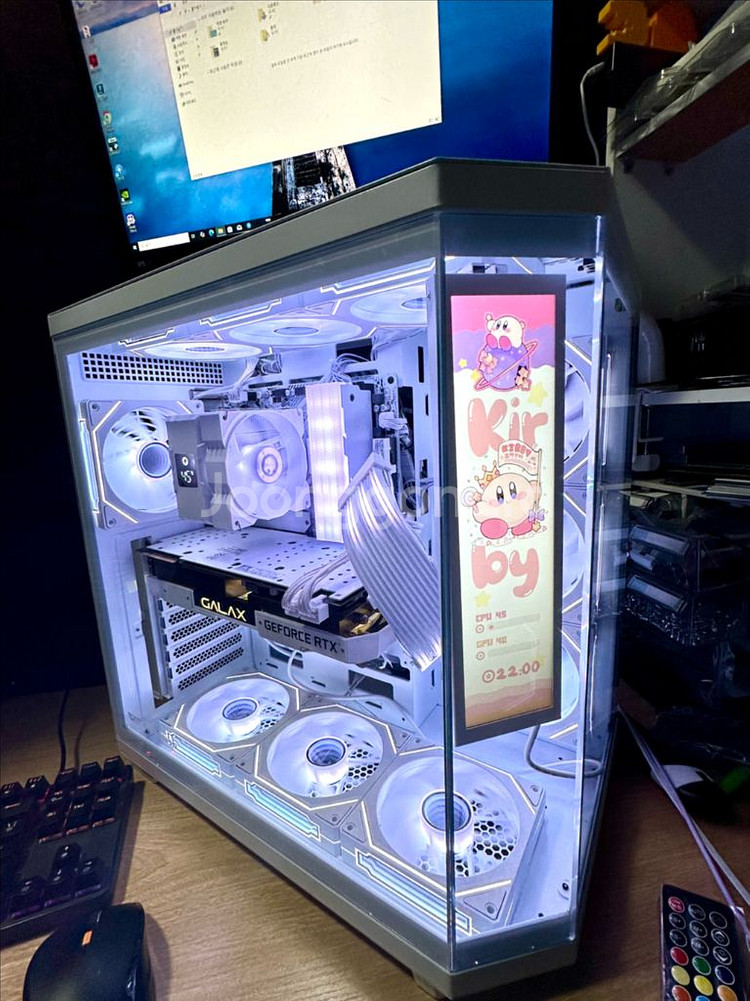 데스크탑 PC 컴퓨터 팝니다. 게이밍·영상편집·화이트--6